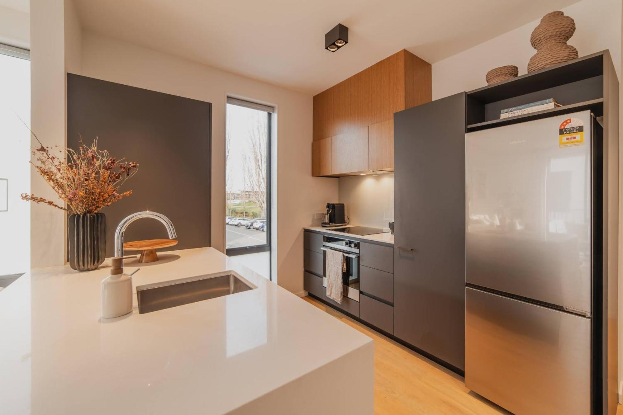 Chic And Contemporary Living At Cambridge Terrace Villa Крайстчърч Екстериор снимка