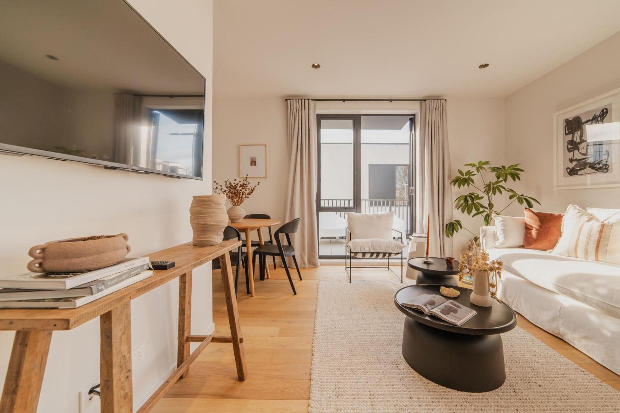 Chic And Contemporary Living At Cambridge Terrace Villa Крайстчърч Екстериор снимка