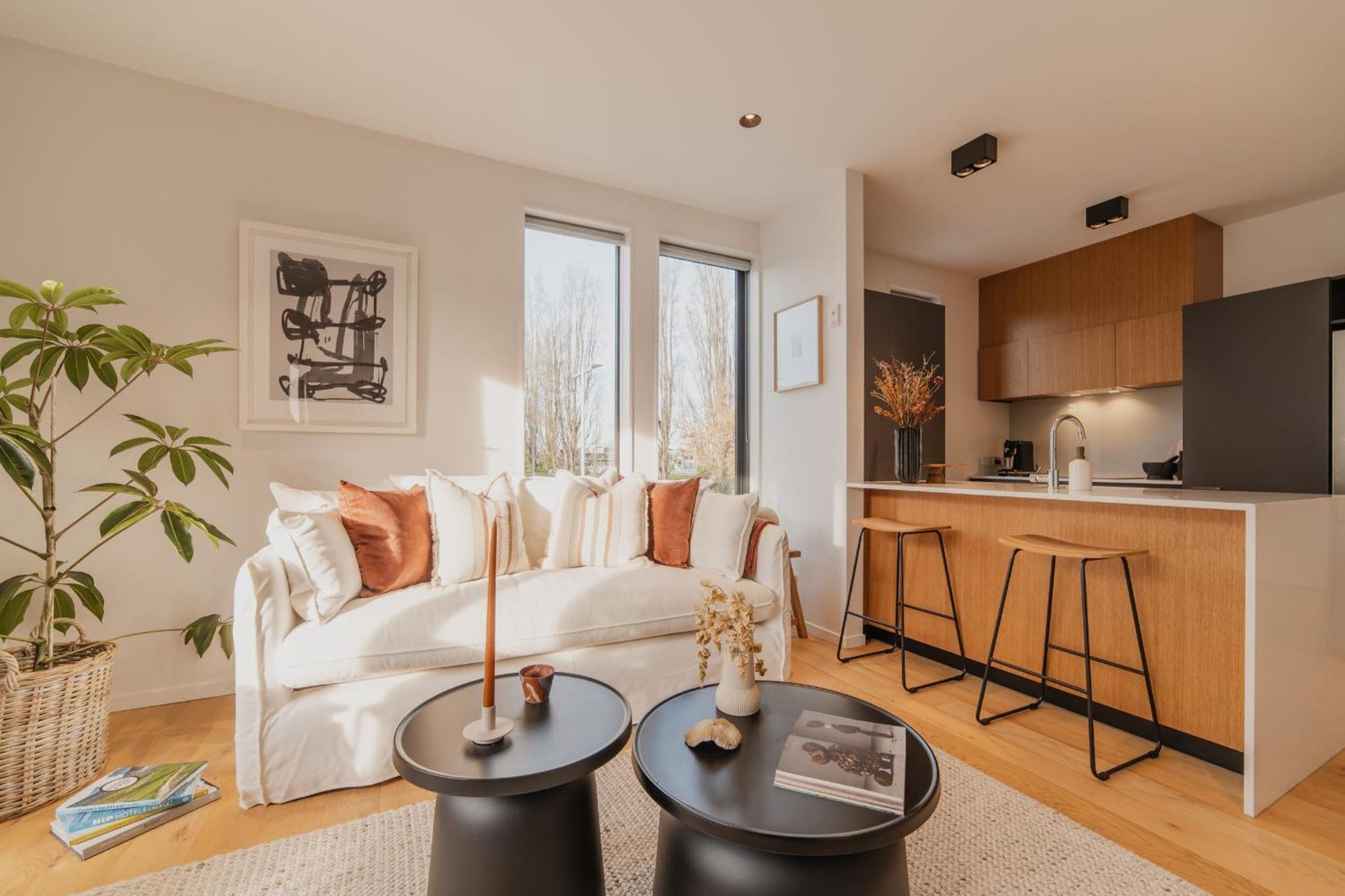 Chic And Contemporary Living At Cambridge Terrace Villa Крайстчърч Екстериор снимка